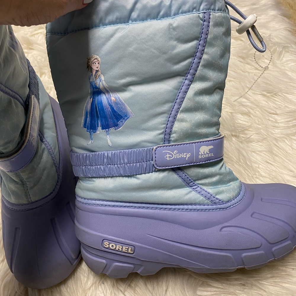 Disney Sorel Calibration Boots Size 7